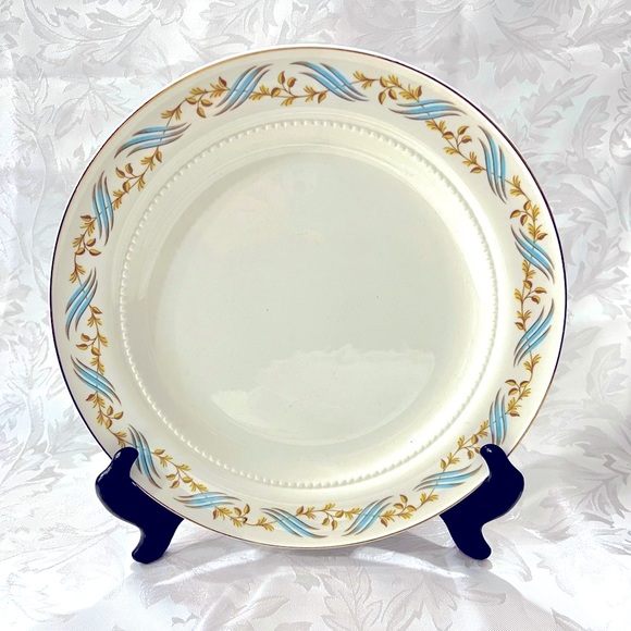 Vintage Arlington fine china set (78 pieces). Made in USA. Excellent condition. - Picture 4 of 10